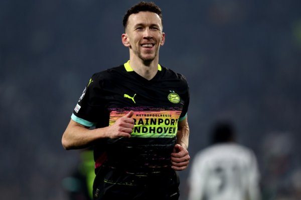 Romano: Perisic is waiting for Barcelona s decision, but he is not a priority for Barcelona