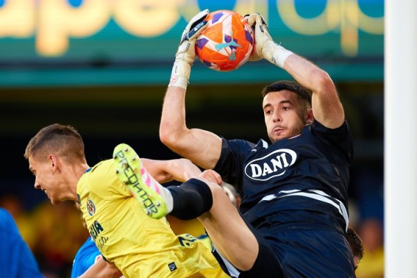 World-Type: Joan Garcia s success is no accident, he will become the world s top goalkeeper