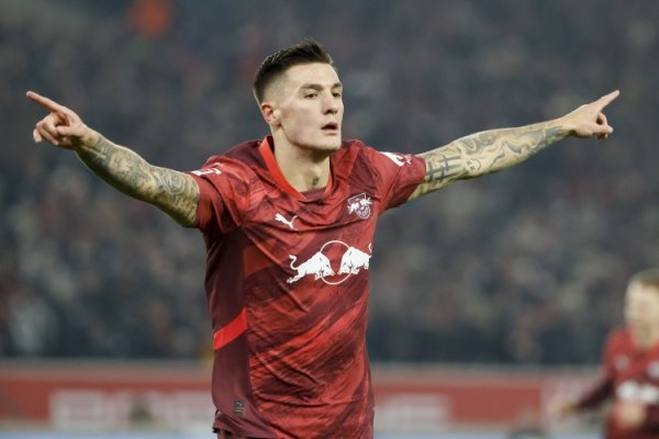 Sky Sports: Transfer negotiations with Arsenal have stalled, and Sesco himself will not push for departure
