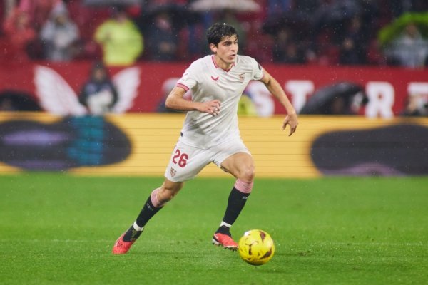 Pedura: Naples may sign Sevilla defender Juan Lu for 15 million euros