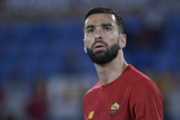 Pedura: Napoli intends to sign 37-year-old Portuguese goalkeeper Patricio