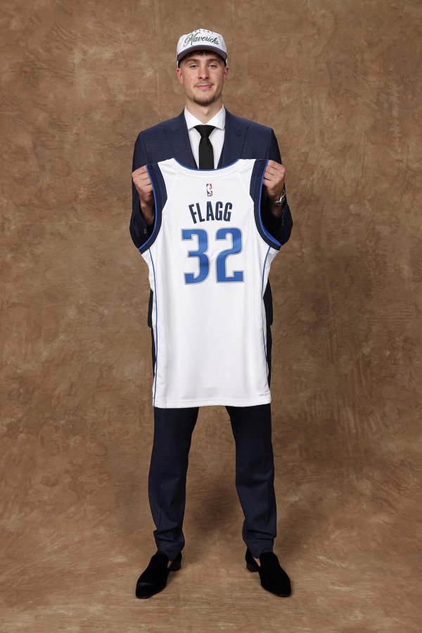 Kidd wants you to play point guard! Flag: I m looking forward to it. I ve been taking on a lot of ball possession tasks before.