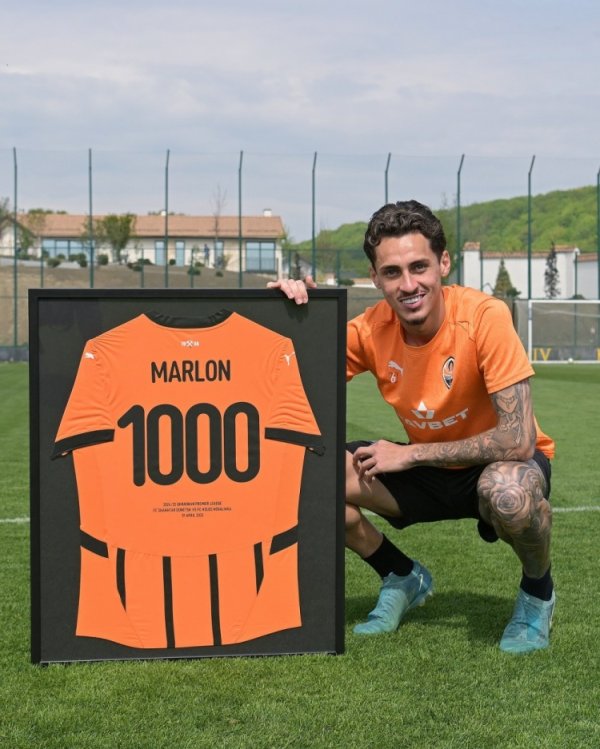 Romano: Leipzig seeks to buy 21-year-old Brazilian midfielder Malone Gomez, whose first offer is rejected