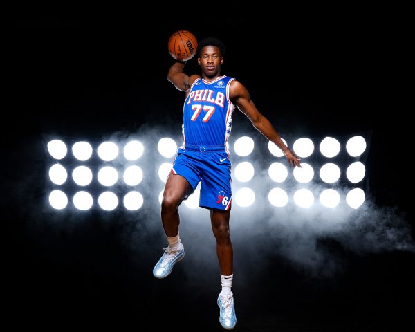 Welcome to Philadelphia 76ers! The makeup photos of Edgecombe in Tanhua are out📸