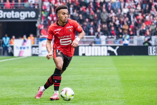 Reporter: Gera Douai is still the first choice for Milan s right-back recruitment, and Milan intends to increase the offer
