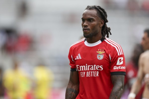 Report: Paris midfielder Renato Sanchez will join Greek team Panasinakos on loan