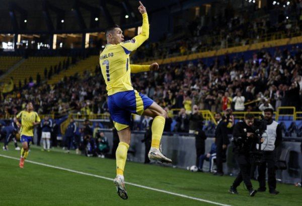 Kingsley Koeman: Ronaldo is an extraordinary player, and it is my honor to be able to fight alongside him