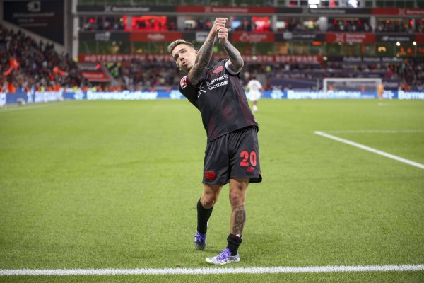 Photo: Leverkusen hopes to renew his contract with Grimaldo, but the player wants to play in the Royal Saga