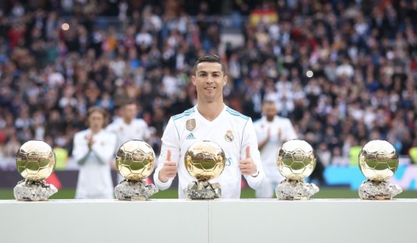 Yamal won the award! Three of the Copa Award judges abstained: Ronaldo, Keegan and Platini