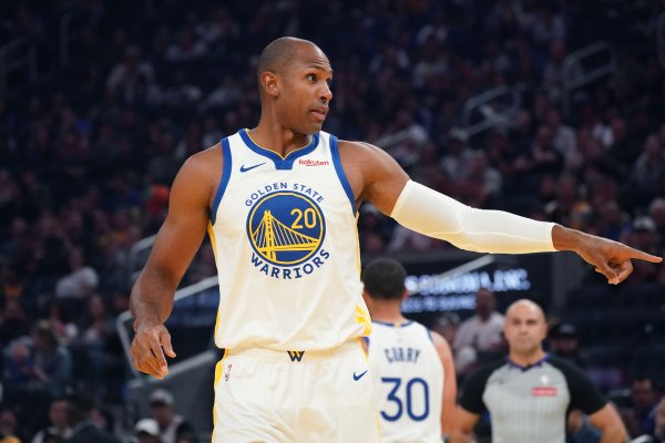 The debut 3X4! Cole: Horford is a universal puzzle, and no matter what lineup is, it can be seamlessly connected