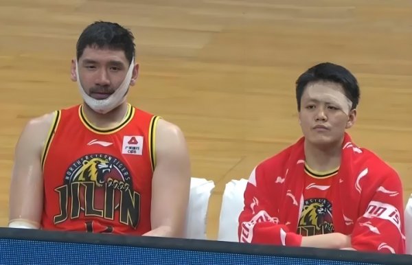 😂Bogdan retired injured in 130 seconds against the Dragons and Lions. The strength of CBA was once again proven.