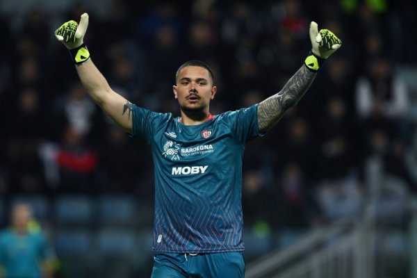 Romano: Inter Milan is paying attention to Caprile because Sommer may leave the team next summer, not because they want to sell Martinez