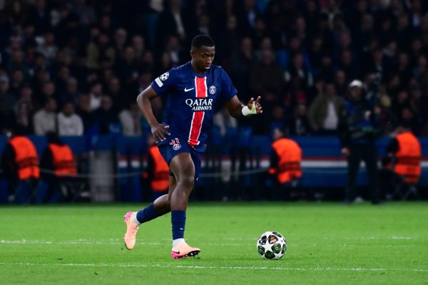 L Equipe: Paris plans to renew Pacho s contract for two years until 2031