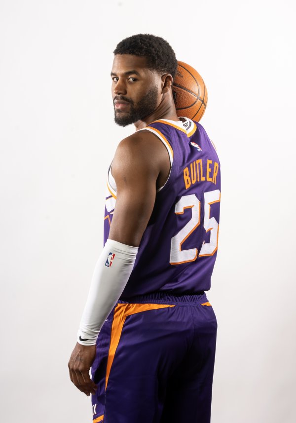 Jared Butler hit 35+7+9 against the Lakers! Reporter: There should be multiple teams in the league interested in him