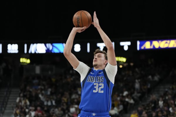 Flagg: I don’t feel like I’m the savior of the Mavericks. We have so much strength& and it makes me feel less stressed.