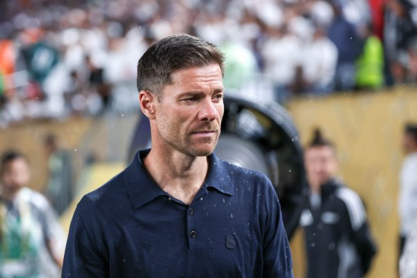 Marca: Real Madrid prepares to play against Liverpool, Alonso follows Mourinho and does not train at the game venue