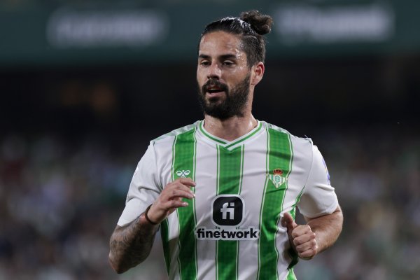 Has been out for 3 months, per Sports: Betis midfielder Isco is expected to return after the international break