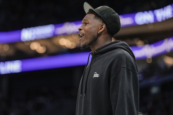 Tomorrow the Timberwolves face the Knicks! After missing 4 games, Huazi s status was upgraded to doubtful.