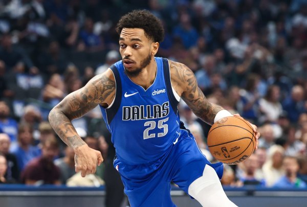 In good condition! P.J. Washington made 4 of 9 shots in the half, 26% of 26 free throws, 3 of 5, 11 points, 9 rebounds and 1 block.