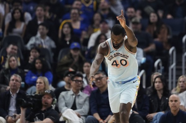 Harrison Barnes: Coach always stresses not to let fouls make us less aggressive