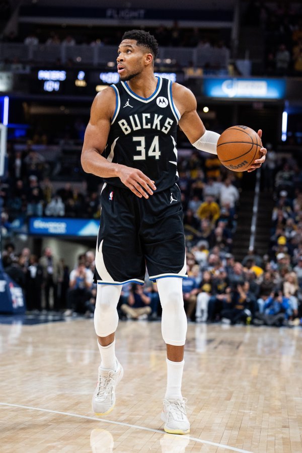 41 points, 15 rebounds and 9 assists! Turner: Antetokounmpo is always ignored because people are used to him playing this way