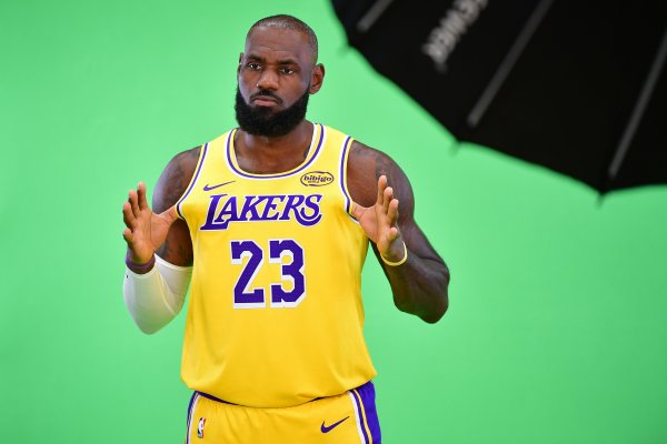 Lakers clarification: James is expected to train with the South Bay Lakers this week and there is no training scheduled today.