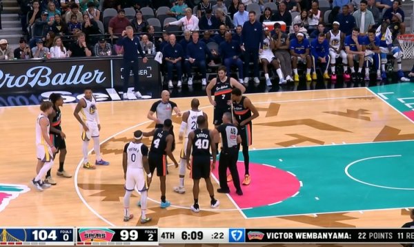 Little clever guy! Podemski and Wenban competed for the ball and tried to cheat and let Horford replace him but failed.