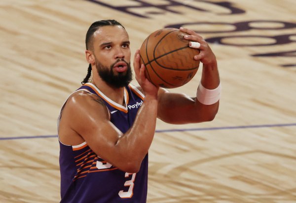 Dillon: I like defense to make the game confrontational and scoring is the icing on the cake to make the opponent collapse.