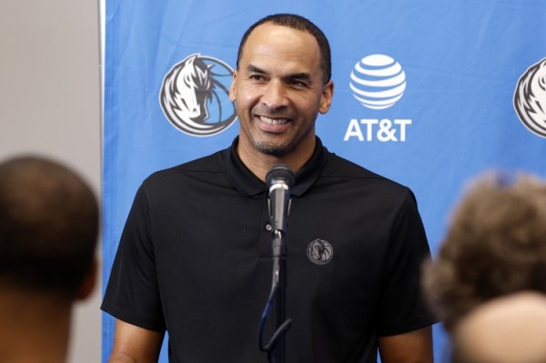 Arenas: The new GM of the Mavericks doesn’t have to do anything. He just needs to wait until all members are healthy and they will be deified.