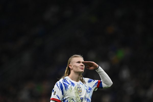 😅Haaland: Mancini touched my butt after the tie. I got angry and scored 2 goals in a row. Thank you to him.