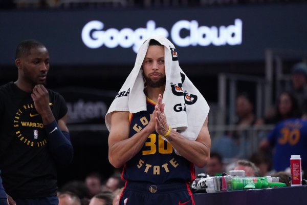 Slater: Butler suggested changing his style of play when Curry is away. Singles is more suitable for him and Kuminga.